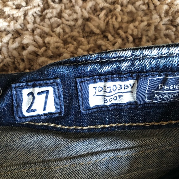 Miss Me JD1103BV Boot cut size 27, 31” inseam in great condition. - Picture 6 of 10